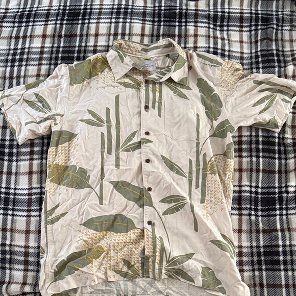 Quiksilver Men's Bamboo Print Shirt - Green and Cream - Picture 1 of 2